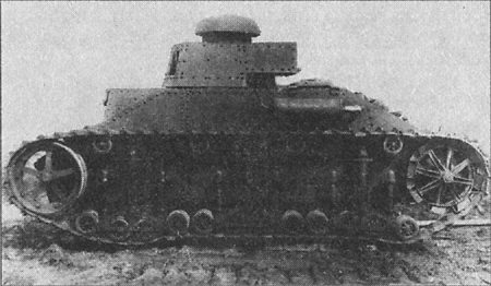 Опытный образец танка Т-19 на испытаниях, 1931 г.