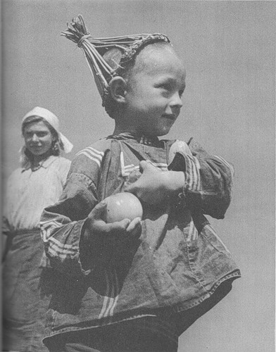 Украина 1947. Крестьянский ребёнок