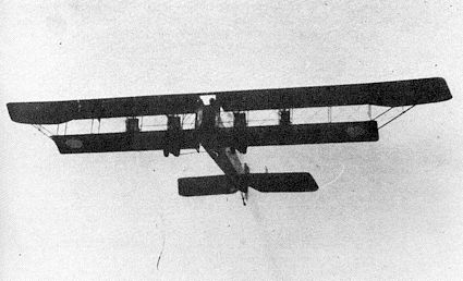 Илья Муромец Киевский в полете над аэродромом в Яблонне, 1915 год