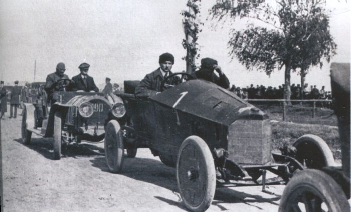 Автомобили Мерседес - участники пробега на Императорский приз, 1910