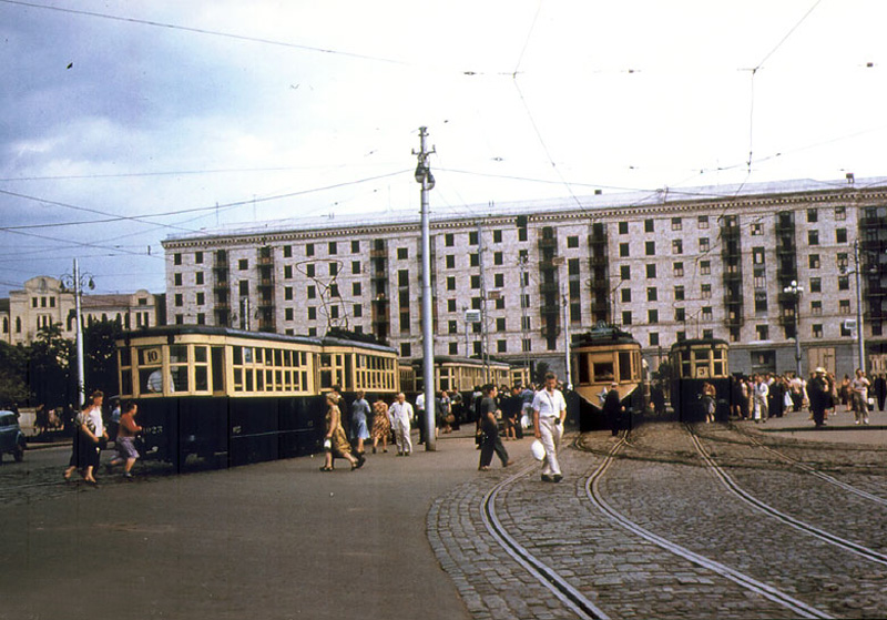 Крупный трамвайный узел на Пролетарской площади