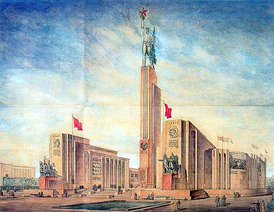 В конкурсе проектов для советского павильона победил Б.Иофан, в дальнейшем в проектирование принимал также участие К.Алабян.