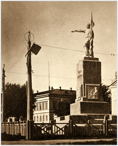 Памятник Халтурину, 1927 г.
