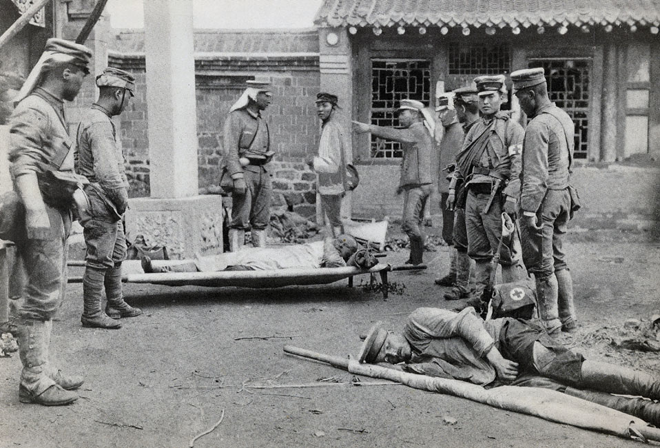 Спасение русских раненых японскими санитарами в храме Квантей 4 июля