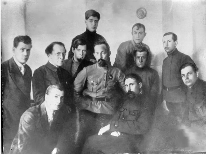 Дзержинский с группой сотрудников нижегородского угро
