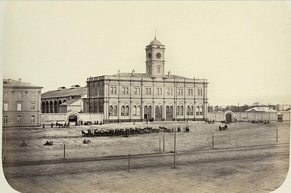 Железнодорожная станция 1-го класса в Москве Фотография И. К. Гофферта, 1850-е годы