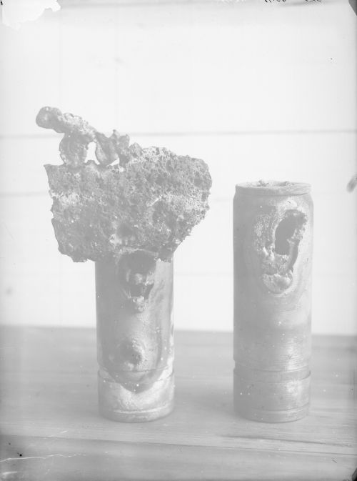 Снаряды со шрапнелью после взрыва, Сормовский полигон. Фотография из фонда ГАрхАДНО