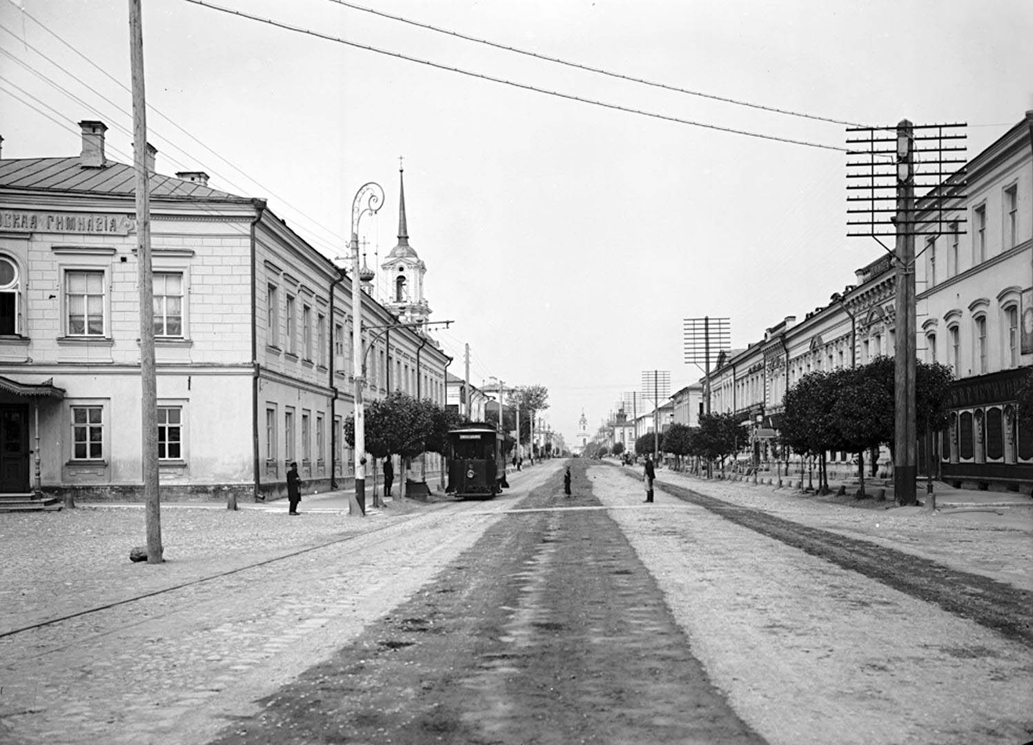 102Общий вид Миллионной улицы. 1903 г. г. Тверь